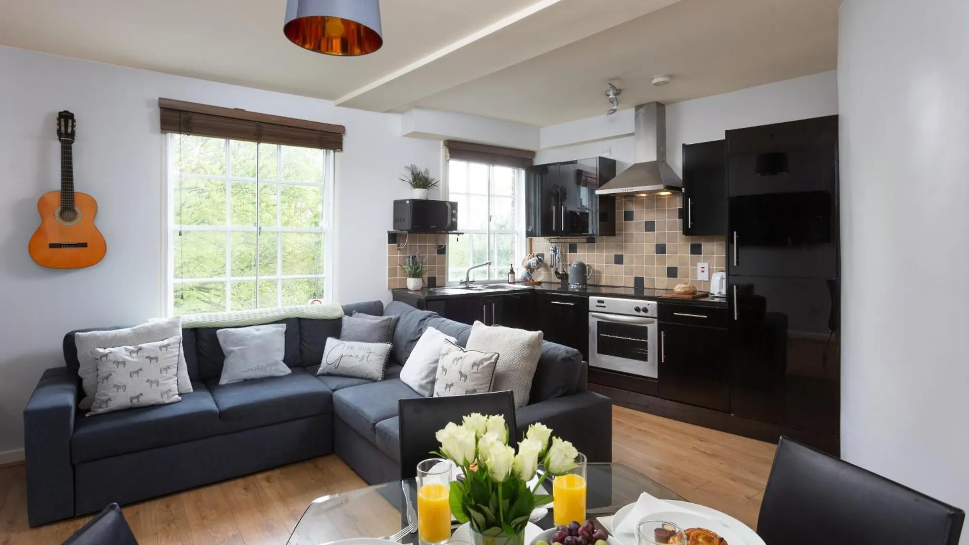 Bootham Court Grade II Duplex Apartment With Free Parking & Wi-Fi - Sleeps 2-6 People York